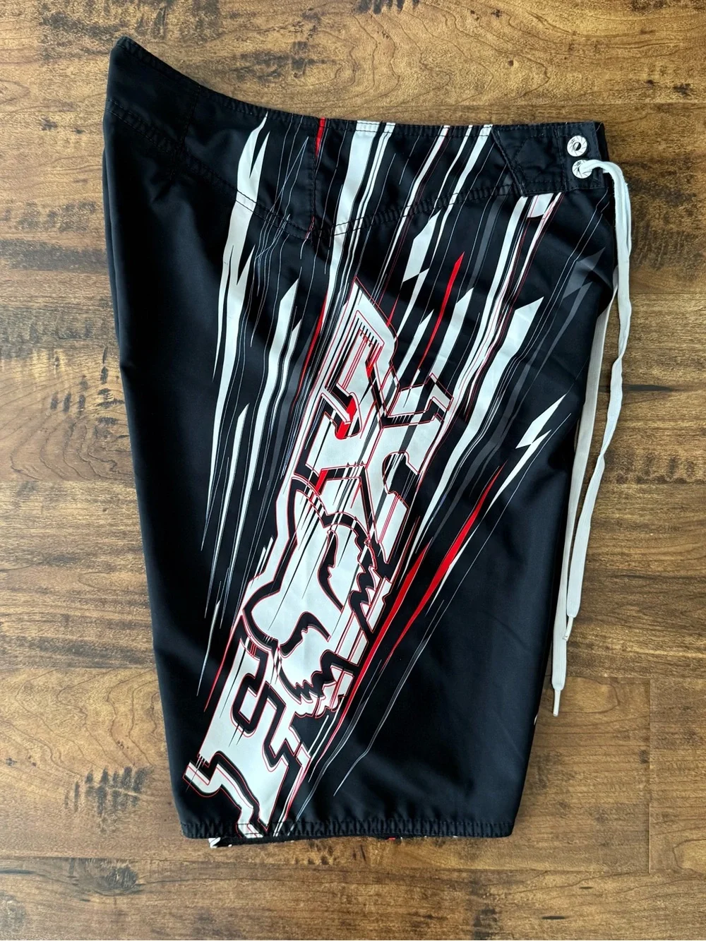 Y2k Fox Racing Men’s Board Shorts Black White Red Graphic Print Sz 32